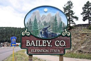 bailey_sign